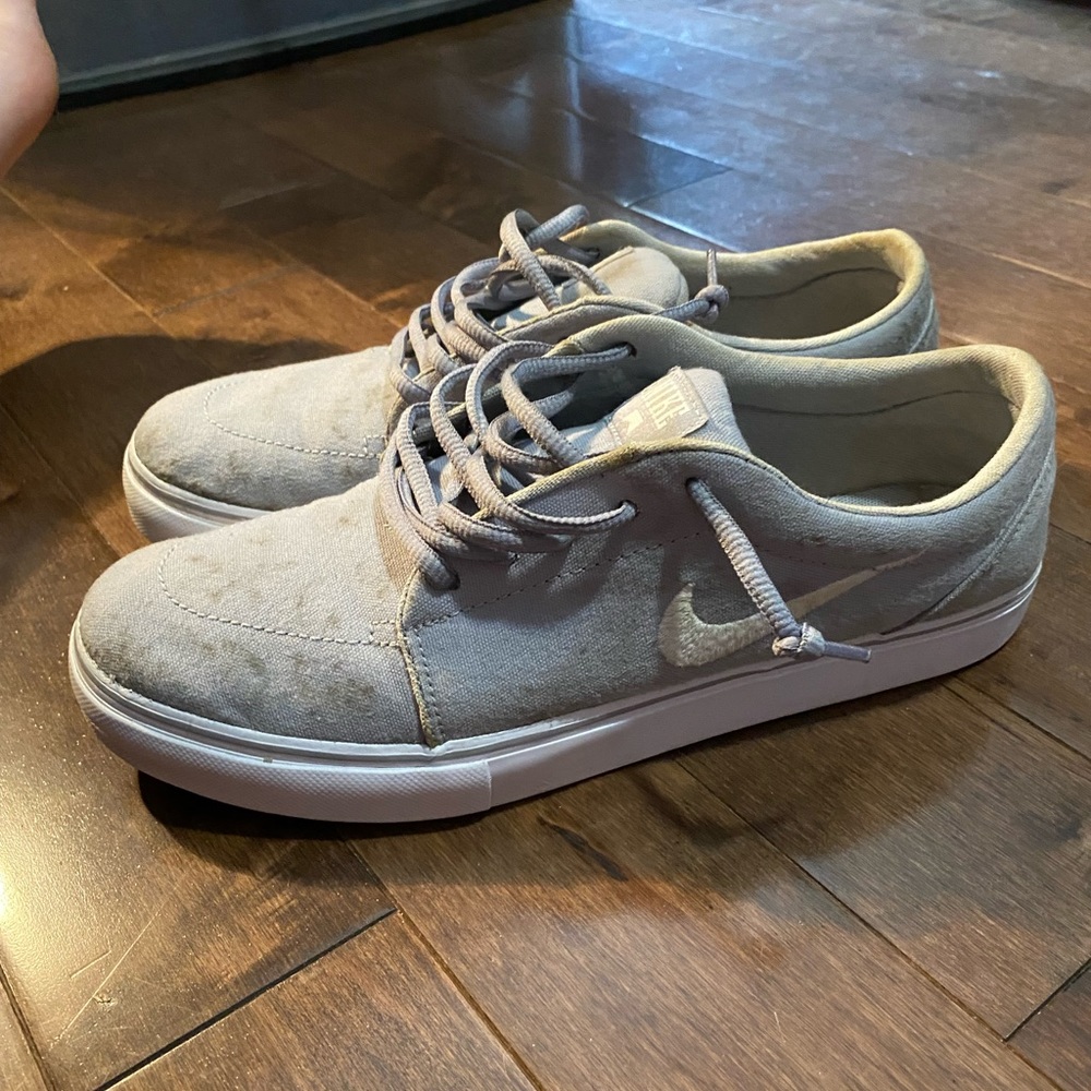 Nike SB low tops (men’s 8.5)